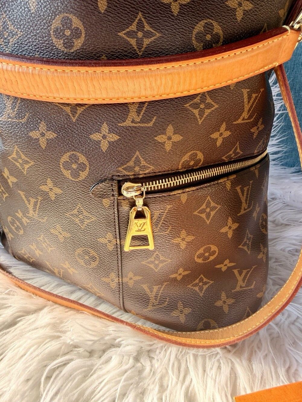 Louis Vuitton Melie Handbag Monogram Canvas - Picture 2 of 11